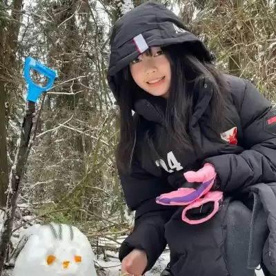 于希月